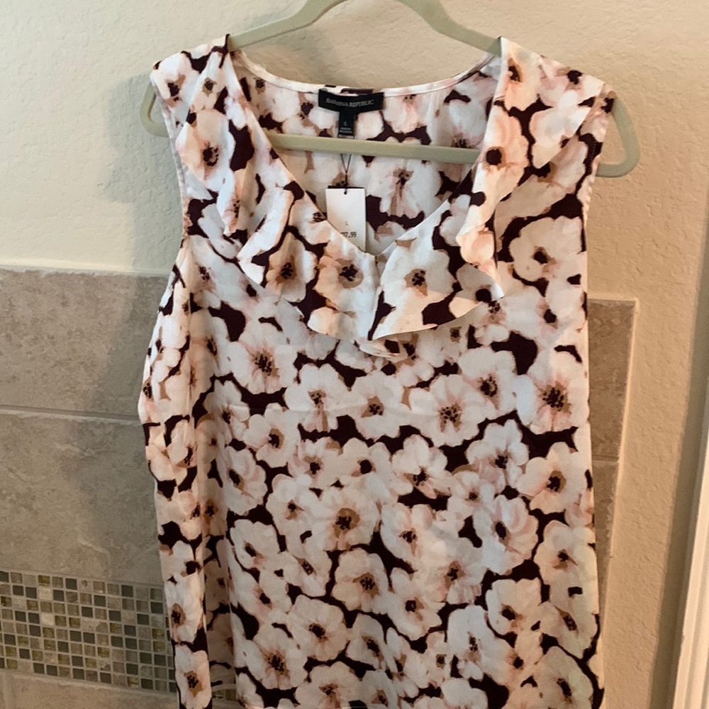 Sleeveless. Blouse